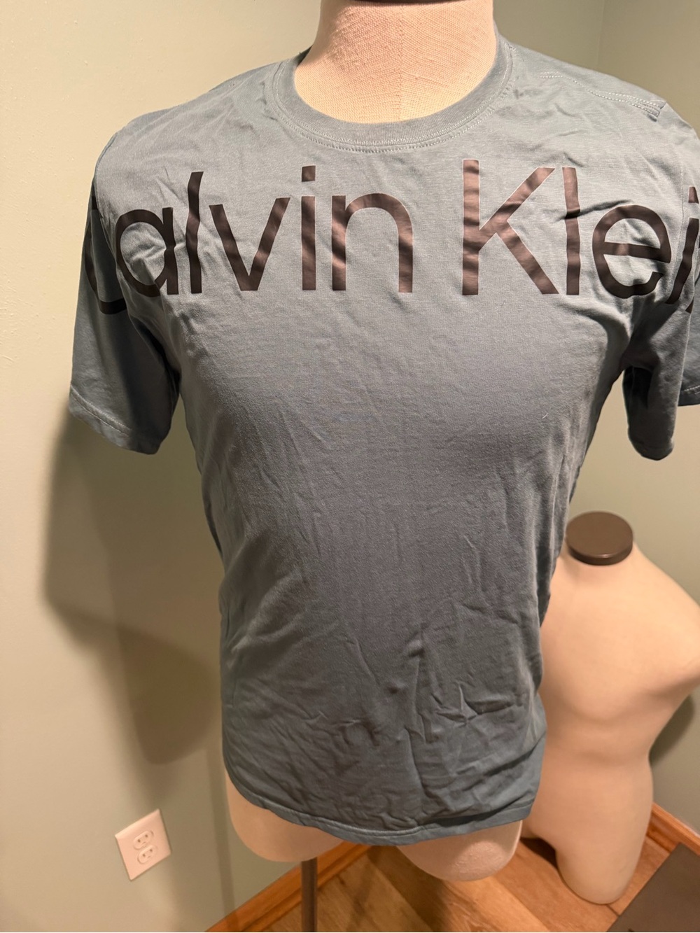 Calvin Klein Men's Slate Gray Logo Crew Neck T-Shirt
